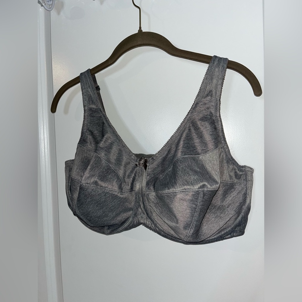 Cabernet Unlined Underwire Minimizer Brassiere Full Figure Coverage Bust Bra 42G